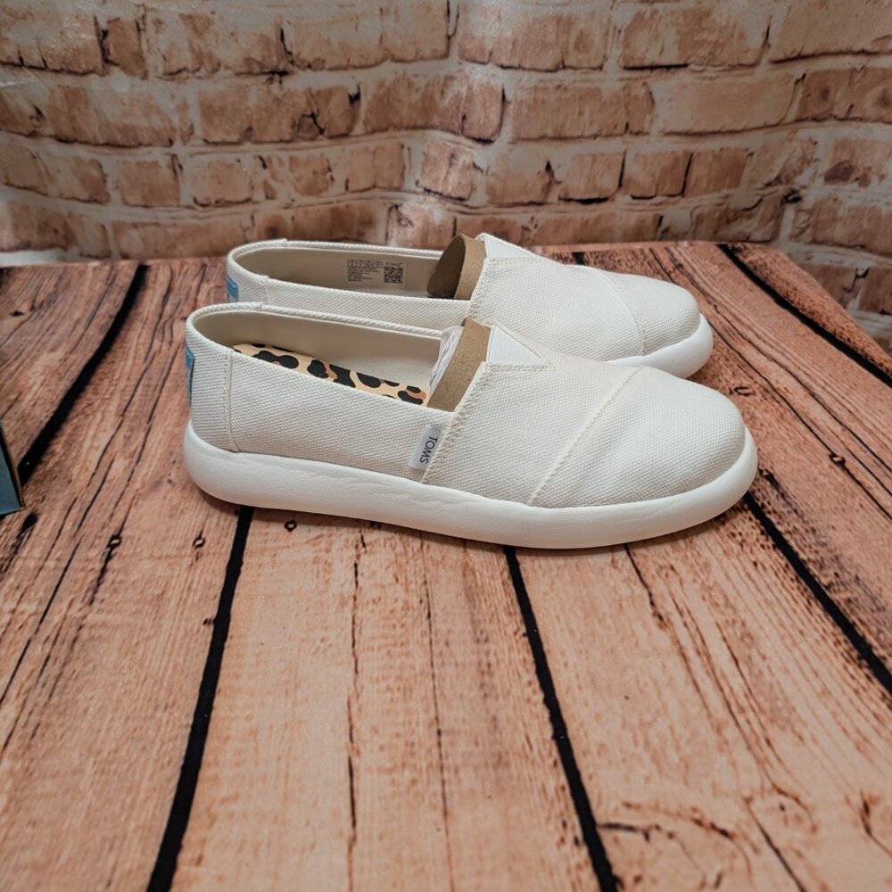 Tom's Alpargata Mallow Casual White Canvas Slip-On Shoes with Leopard Insole 6 - Picture 8 of 15